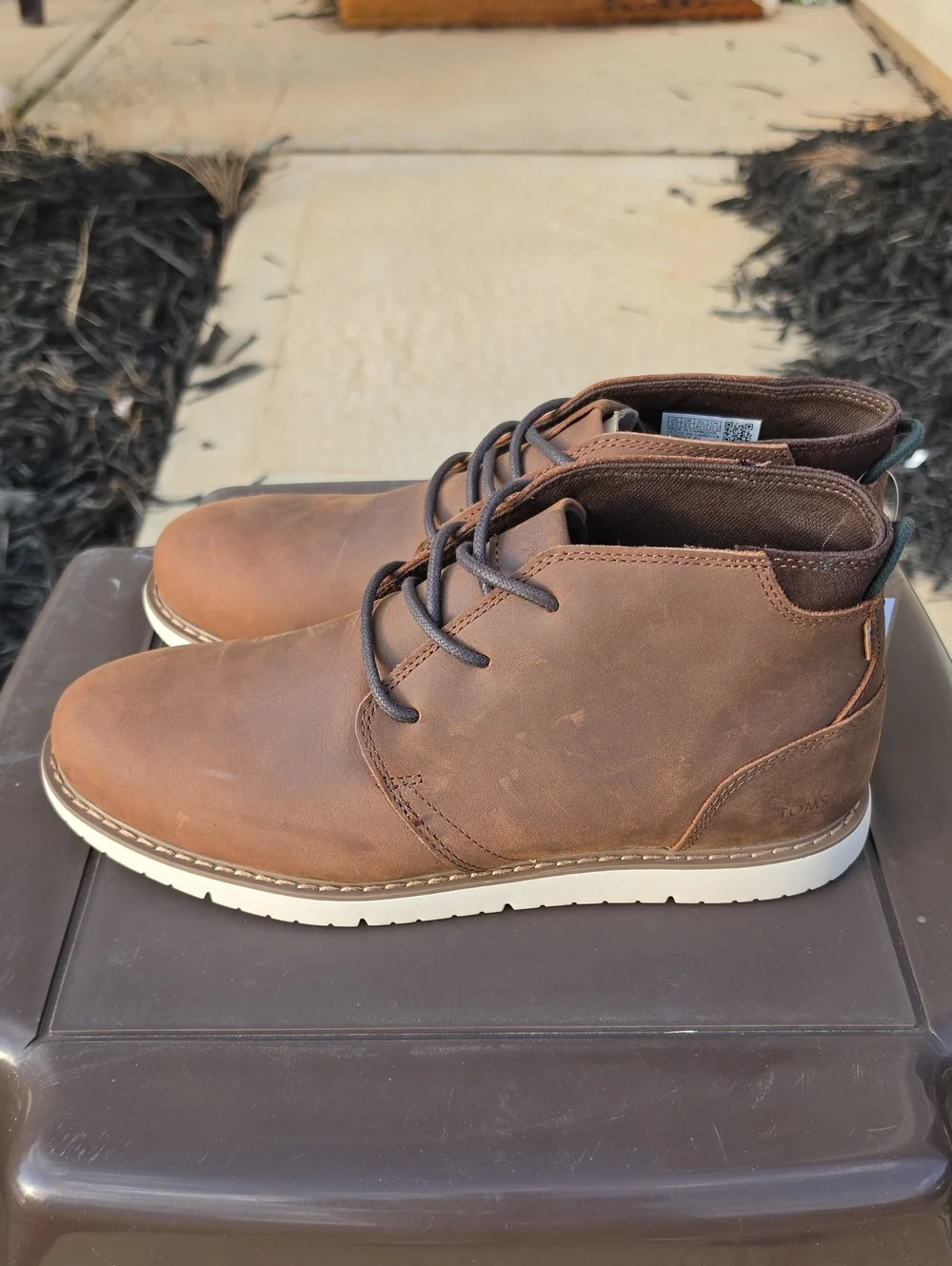TOMS Navi Men's Chukka Boot Size 9.5 Water Resistant Topaz Brown Leather NWT
